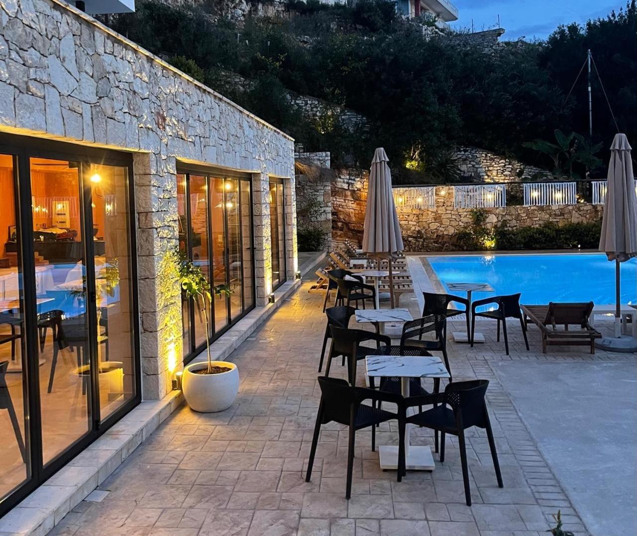 Hotel Platon Sarandë Exterior foto
